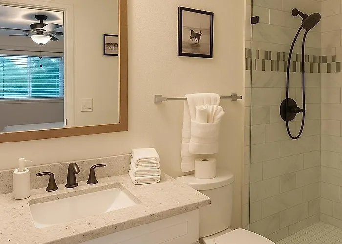 Luxury 4br Walk To Fashion Sq