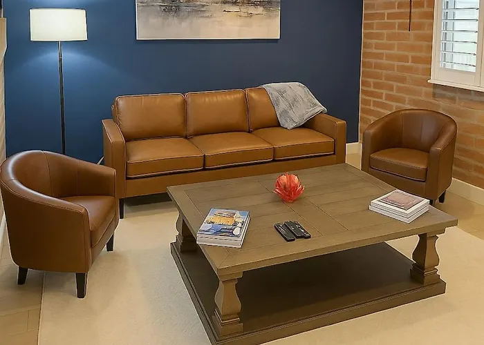 Luxury 4br Walk To Fashion Sq Apartment