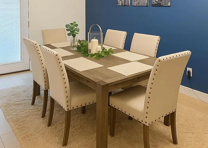 Luxury 4br Walk To Fashion Sq Apartment
